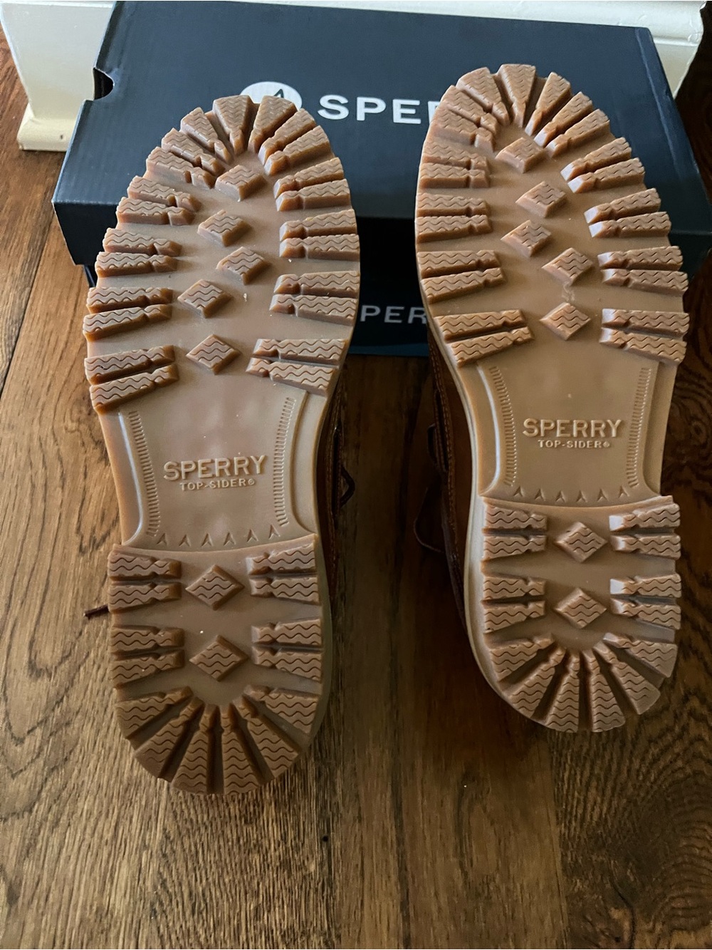 Sperry Men’s A/0 Lug 3-Eye Tan Leather Boat Shoes Size 8 - Picture 4 of 6
